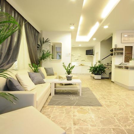 Hotel Ermeti B&B Brunch Riccione Exterior foto