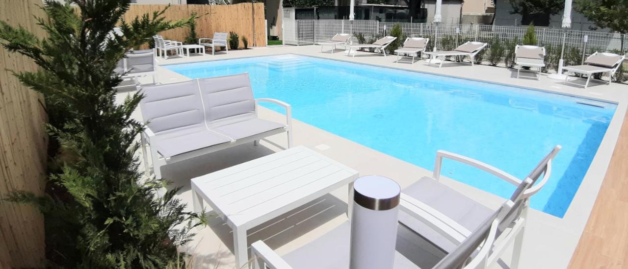 Hotel Ermeti B&B Brunch Riccione Exterior foto