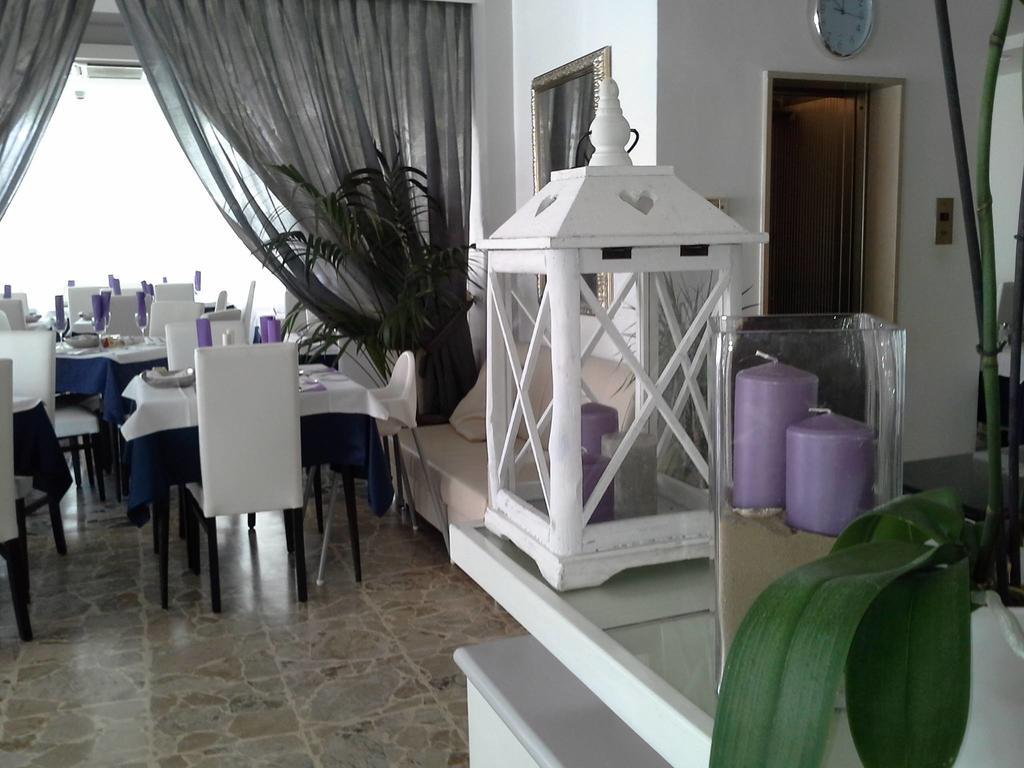 Hotel Ermeti B&B Brunch Riccione Exterior foto